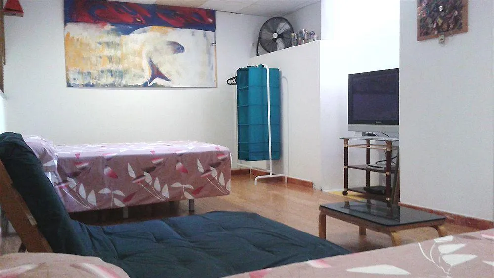 Joy Beach B&B Torremolinos 2*,